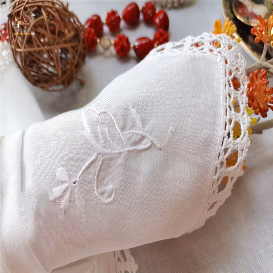Nappe et serviette en satin uni damassé 100 % coton